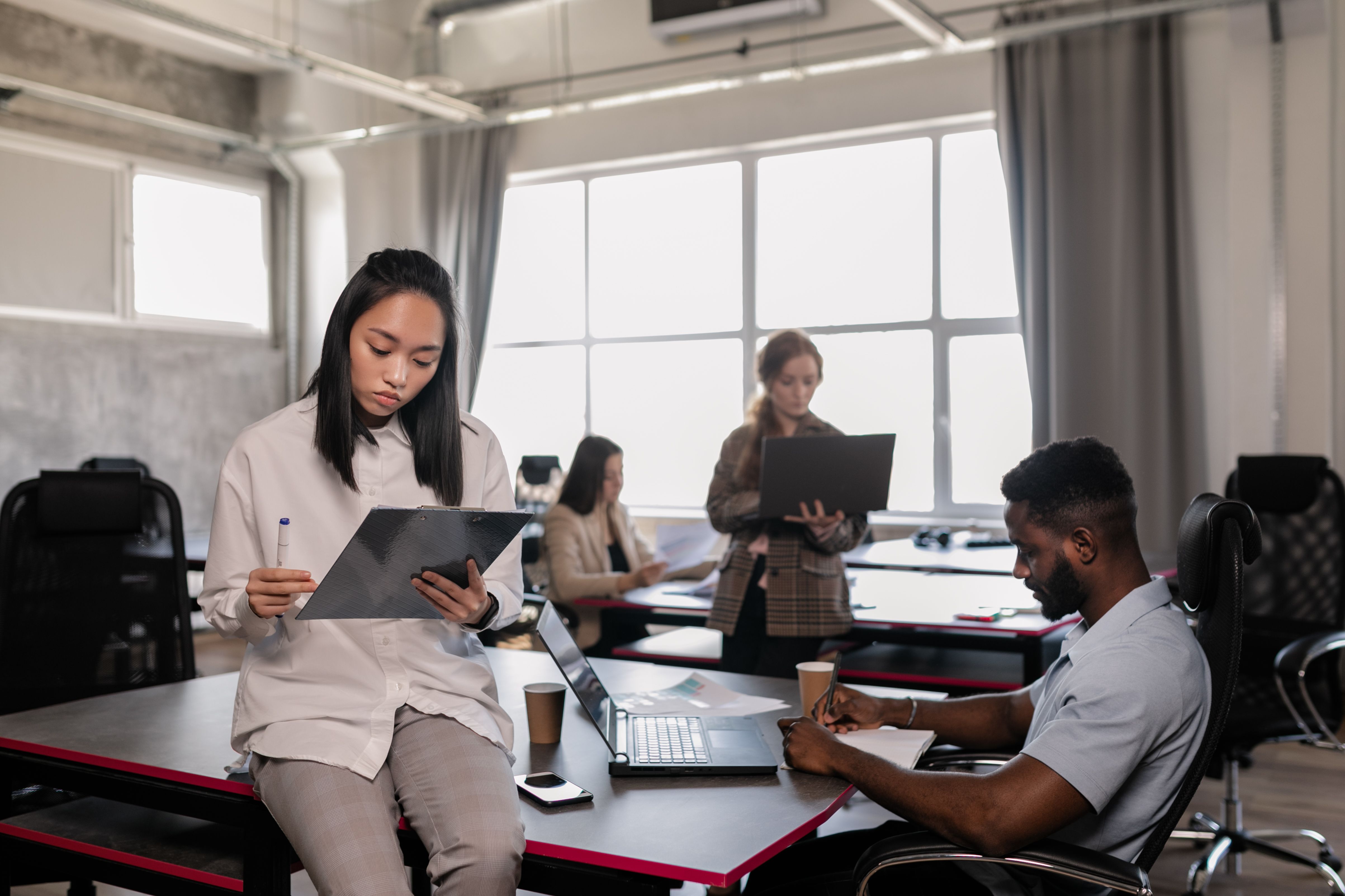 Cross-Border Transfers for Small Businesses: Comparing Speed, Cost, and Reliability