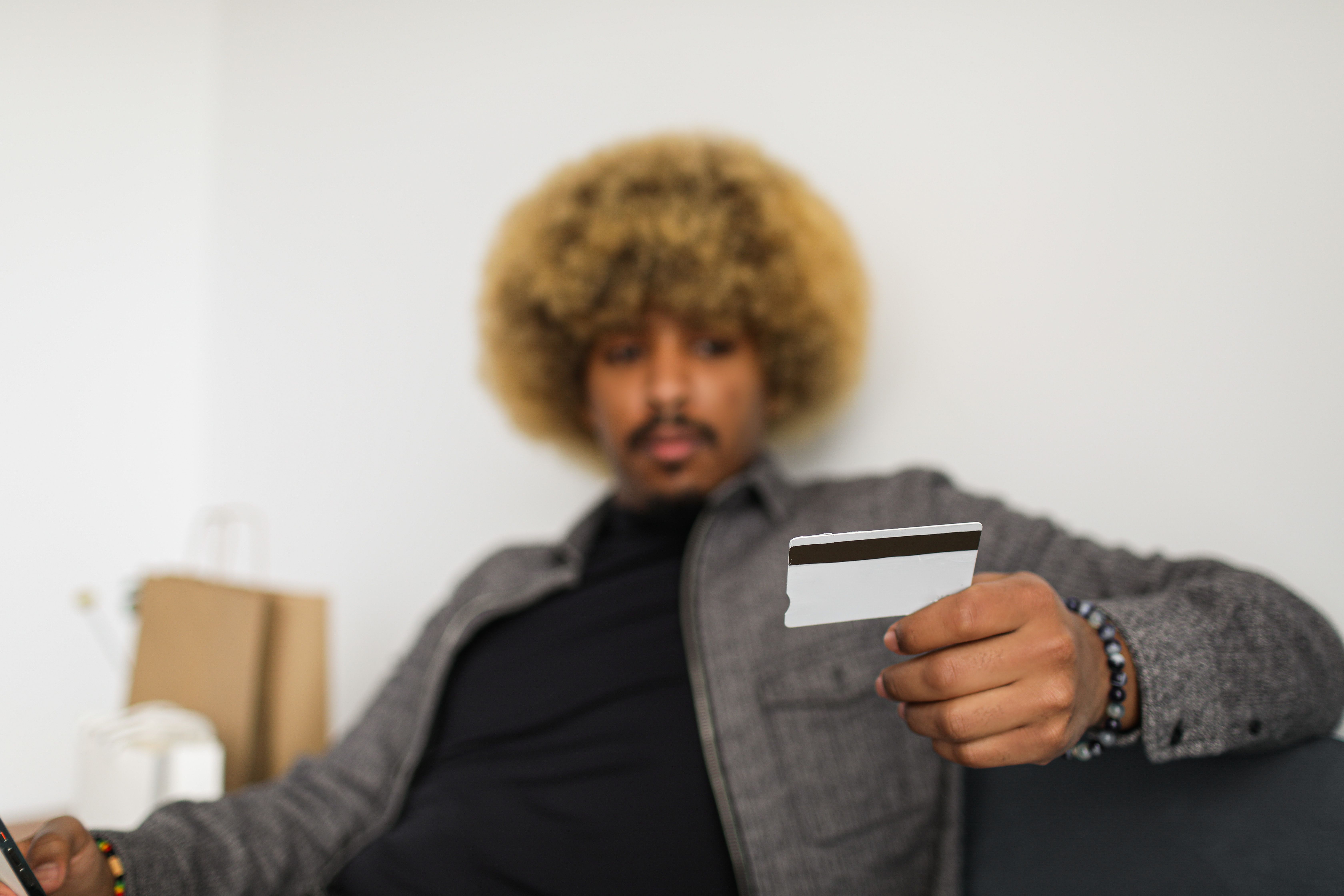 How International Students Can Open a Bank Account Abroad and Manage Their Finances from Home