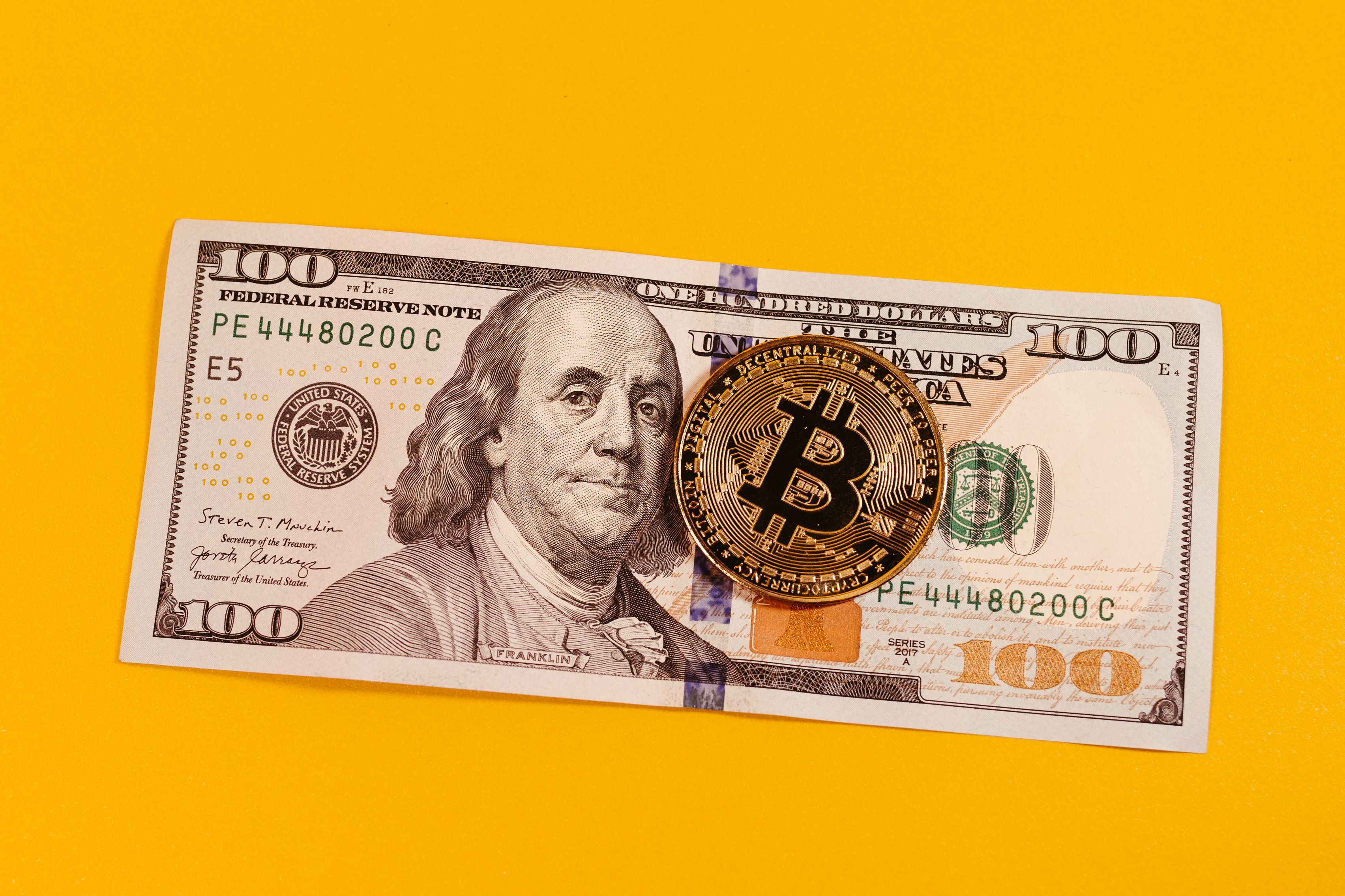 Bank Wire vs Fintech vs Stablecoin: Which Cross-Border Transfer Method Is Cheapest in 2026?
