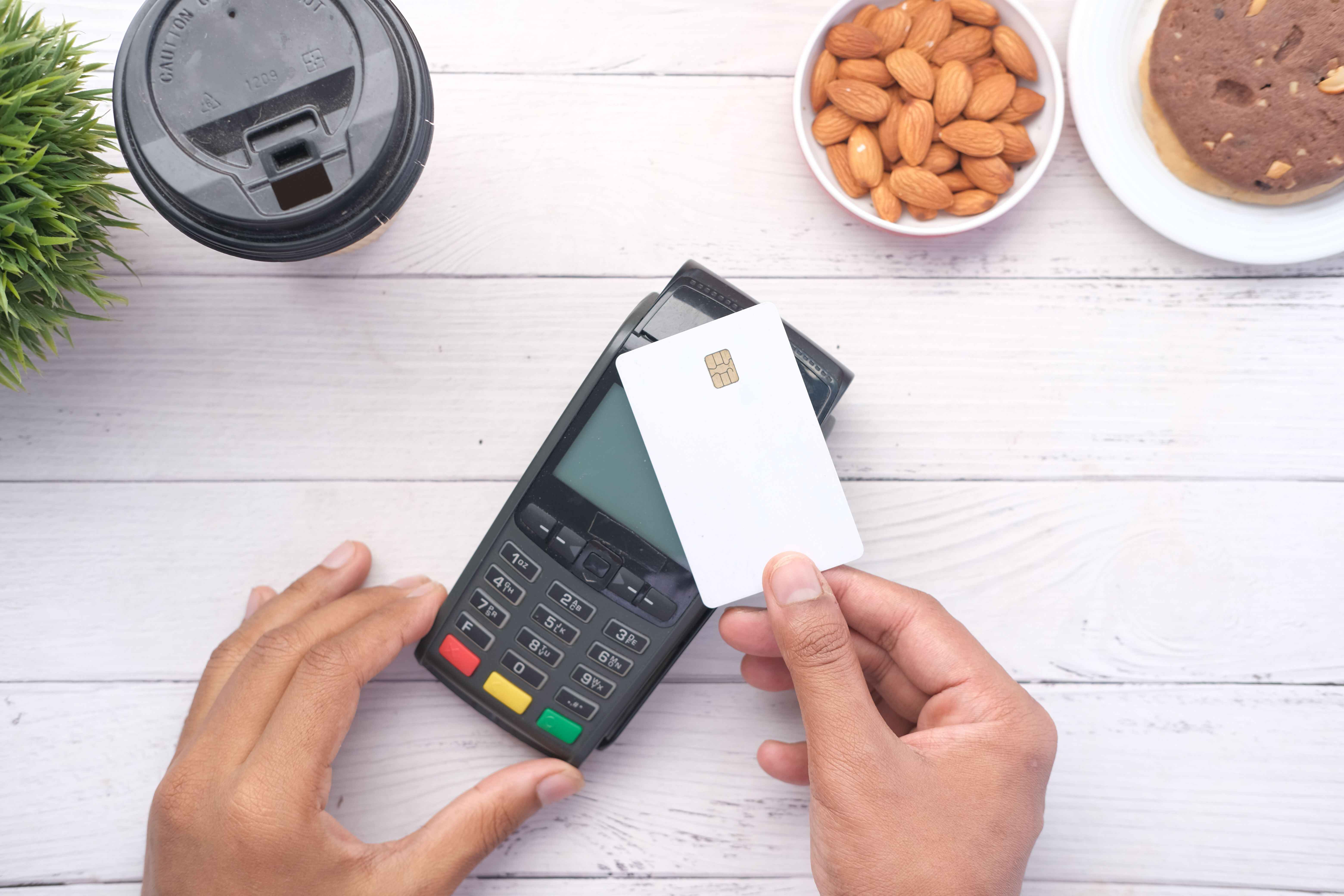 How Merchant Payment Processing Works for Businesses That Pay Suppliers Abroad