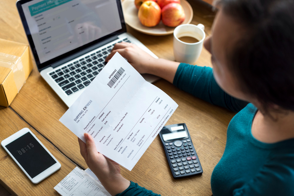How to Pay an Invoice from Abroad in 2026